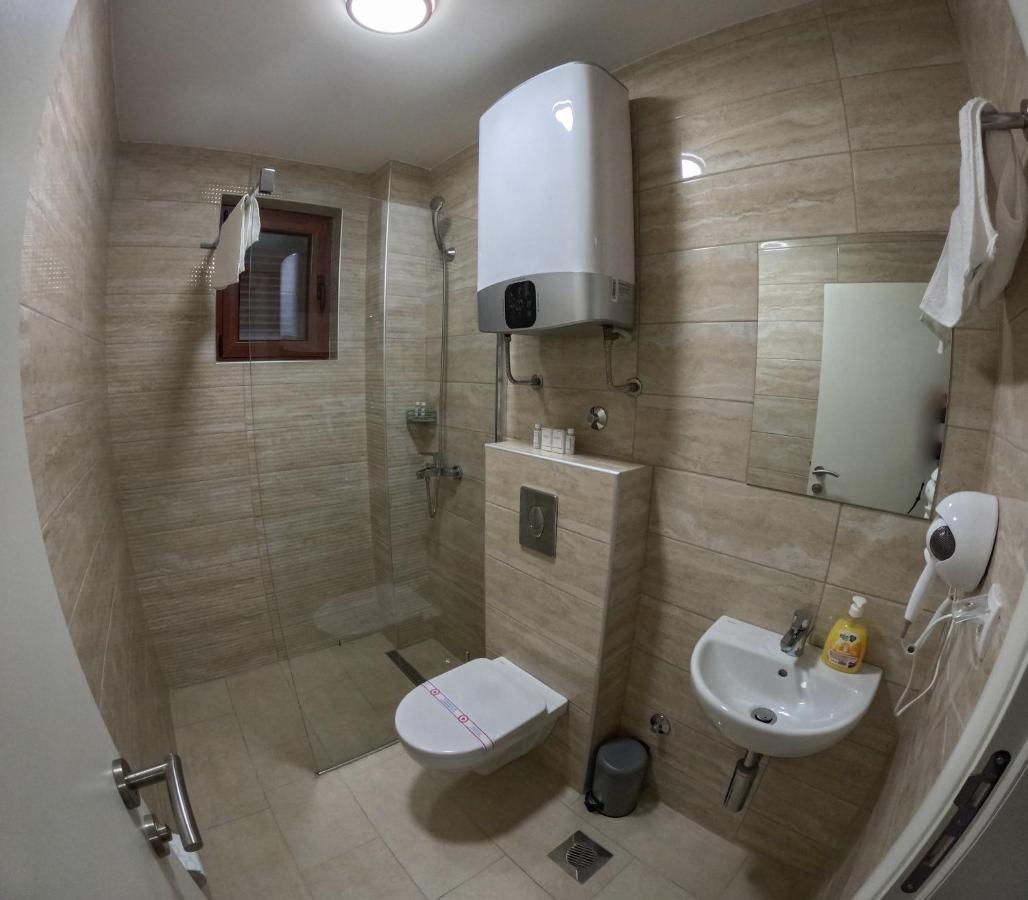 Motel Zeta Lux Mitrovici  Εξωτερικό φωτογραφία