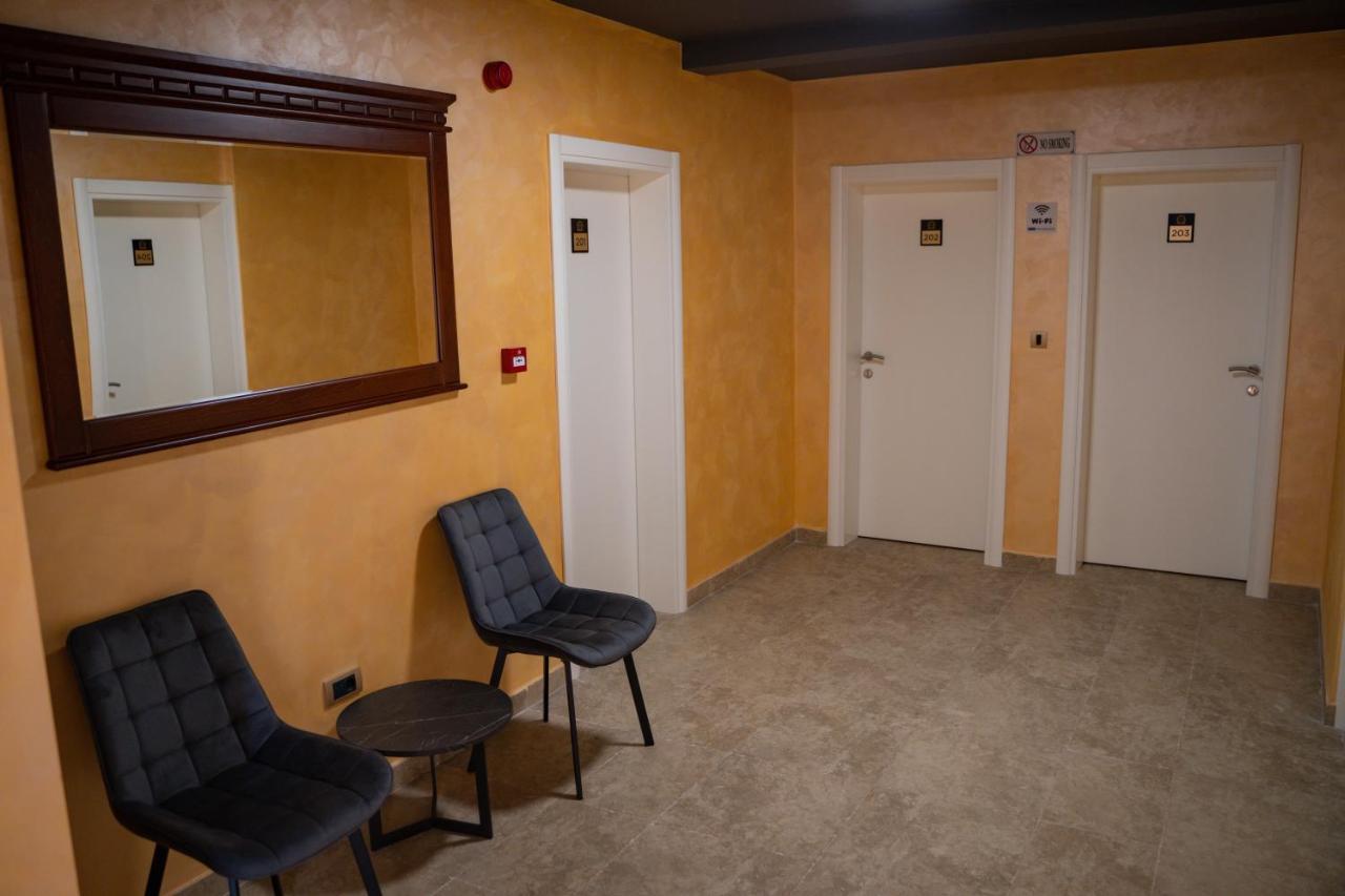 Motel Zeta Lux Mitrovici  Εξωτερικό φωτογραφία