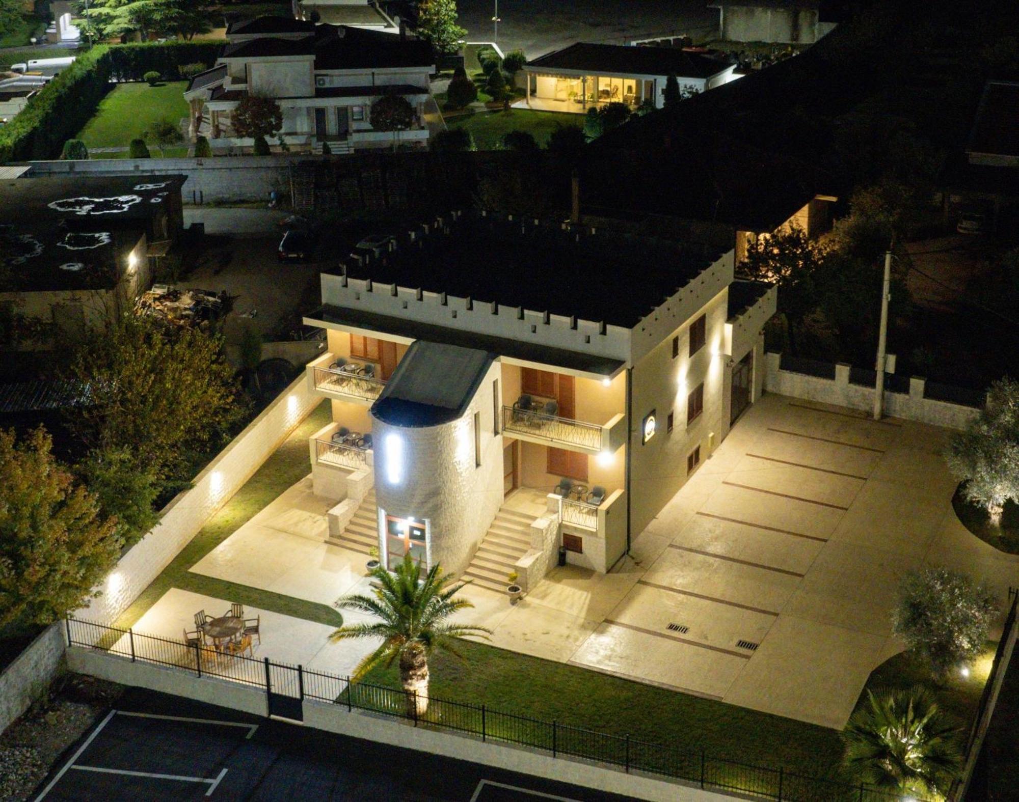 Motel Zeta Lux Mitrovici  Εξωτερικό φωτογραφία