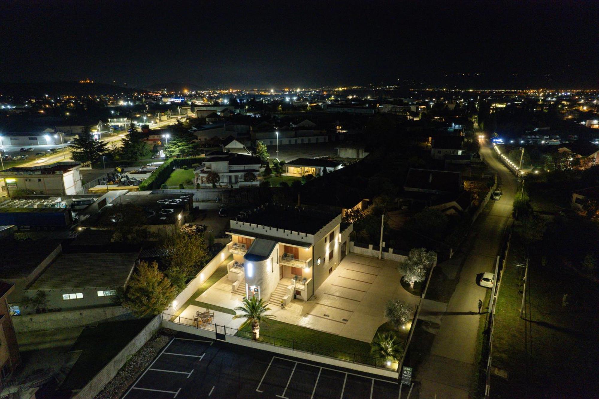 Motel Zeta Lux Mitrovici  Εξωτερικό φωτογραφία